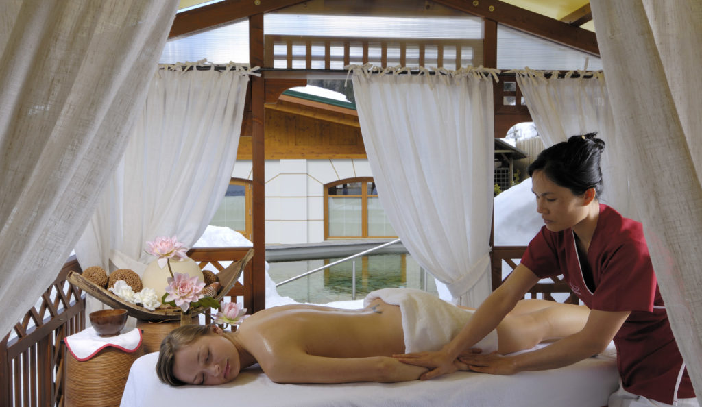 VAL DI SOLE Kristiania-Leading-Nature-Wellness-Resort-Gazebo-Massaggi-