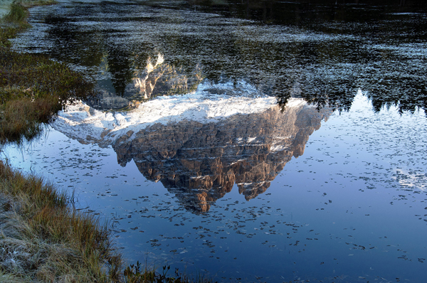 Le Cime di Lavaredo, si specchiano nel lago di Misurina