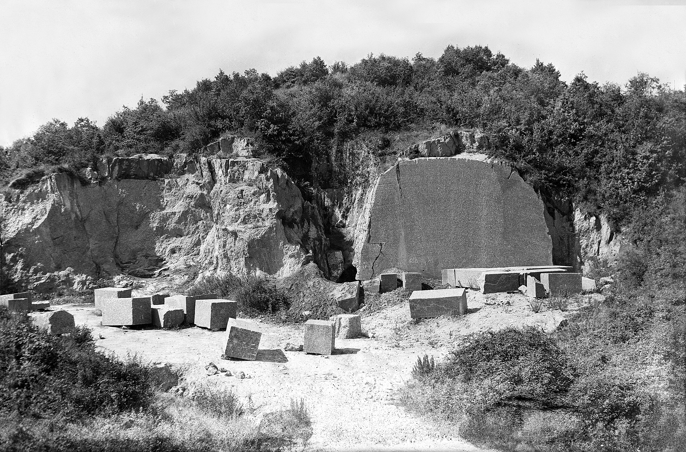 3 - L'inghiottitoio carsico della Cava a Filo nel 1962 - Foto Fantini
