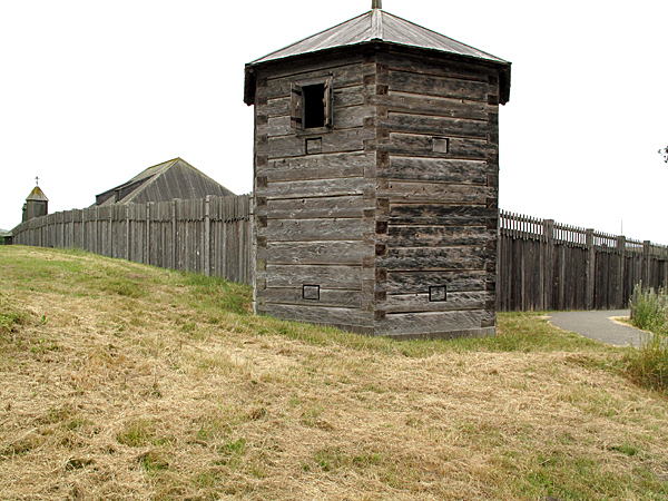 Fort Ross, esterno