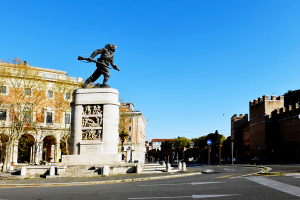 Piazzale di Porta Pia e monumento al bersagliere