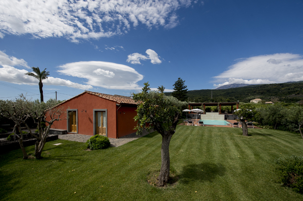 Winery Casa Arrigo - Esterna con piscina