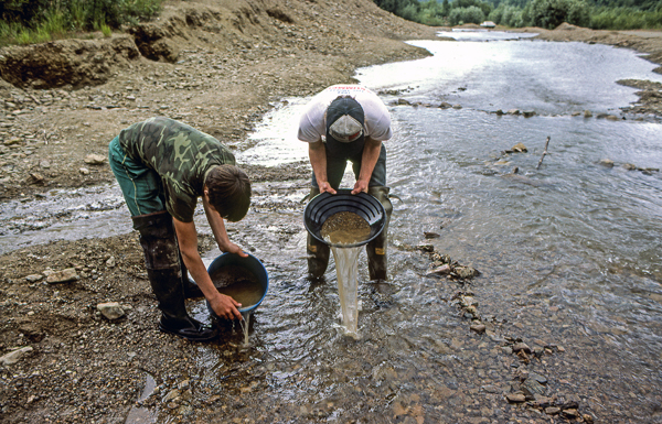 Odierni cercatori d’oro sul Pedro Creek copy Archives of Universitry of Alaska