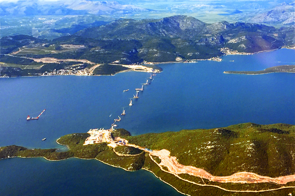 Vista aerea del ponte di Peljesac in costruzione (18-6-2020) Autore Florian Hirzinger