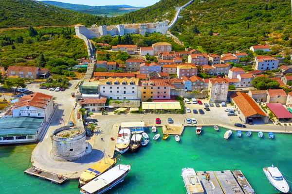  Ente turistico della contea Dubrovnik-Neretva -Vista di Ston (Stagno)