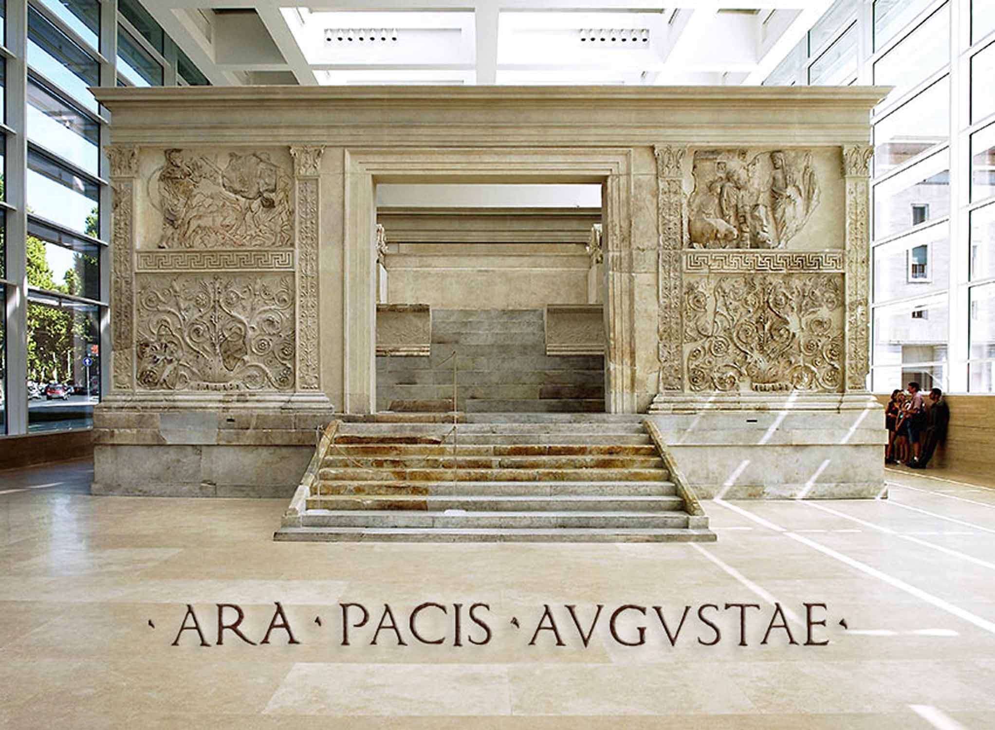 2-ara-pacis-fronte