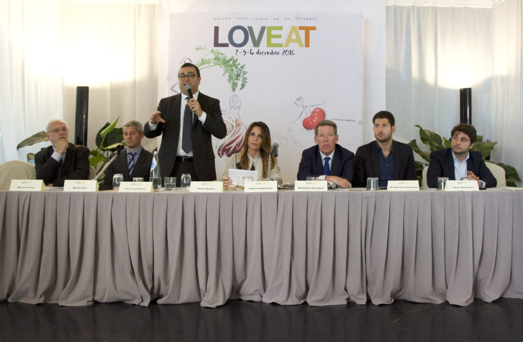 Loveat, conferenza