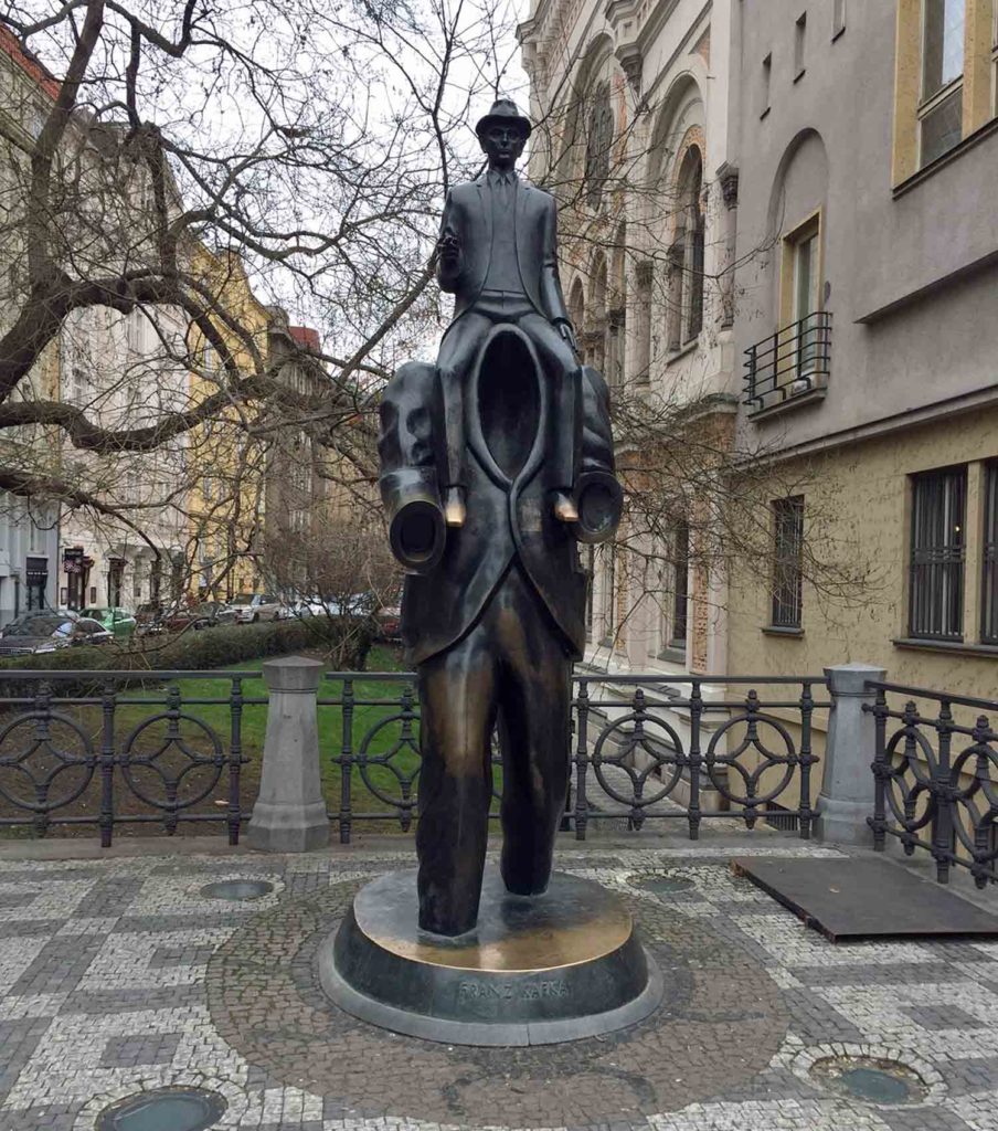 Praga, statua a Kafka