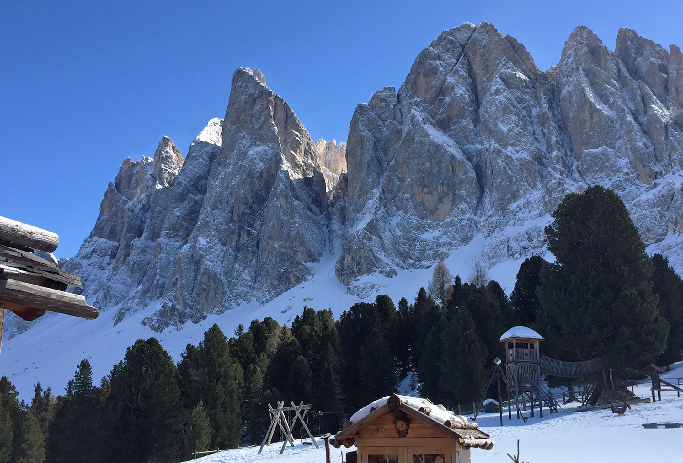 421 La baita Geisleralm in Val di Funes