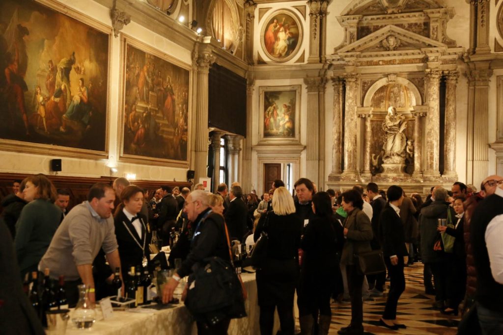 Sala vini, degustazione