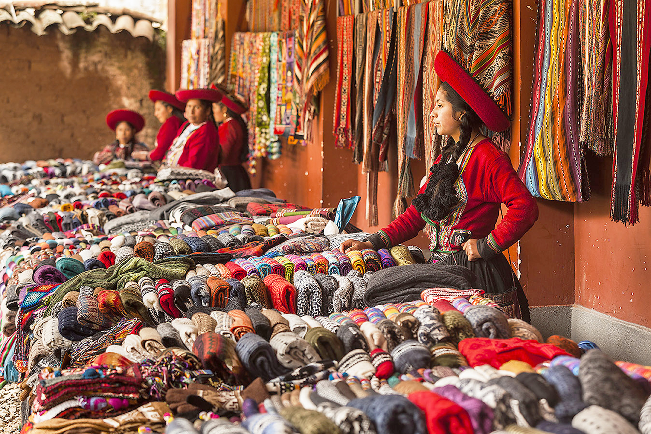 peru, sacred valley, village of Chinchero