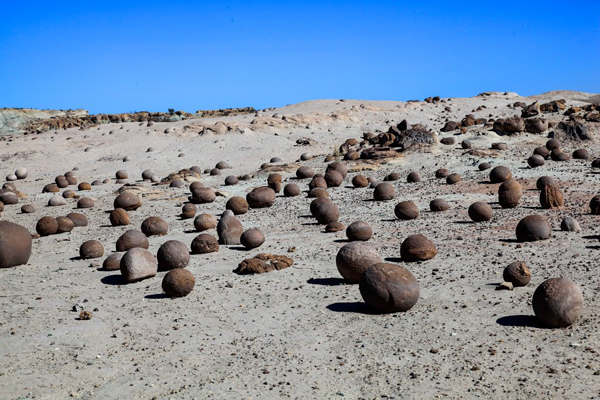 Sfere nel Deserto egiziano