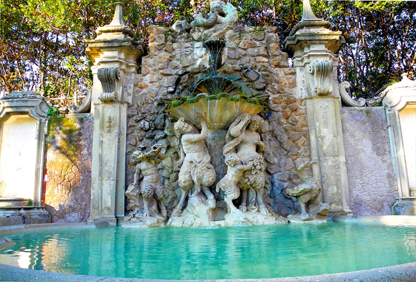 Fontana dei Fauni