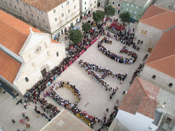 Pag, piazza Duomo