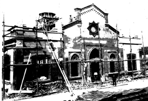 Fabbrica in costruzione