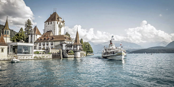 Lago di Thun, castello Oberhofen