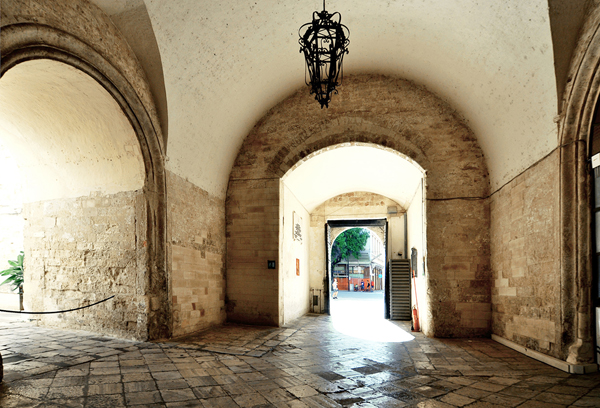  Porta Reale - accesso al castello