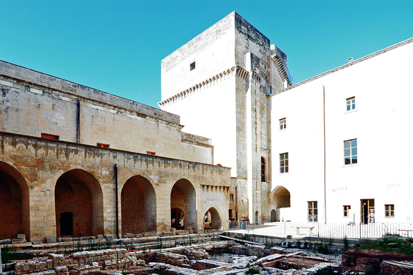Castello Carlo V, sede del Museo della Cartapesta