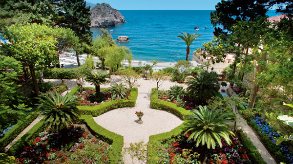  Il rigoglioso giardino del Belmond Villa Sant'Andrea