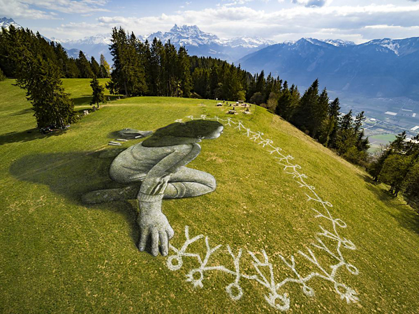 Saype, Beyond Crisis, 2020, Leysin (Svizzera), 3mila mq