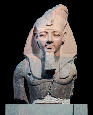 Il busto di Ramesse II al British Museum