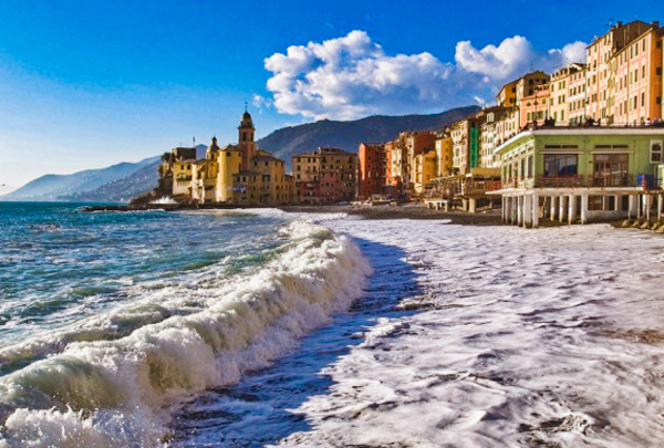 Mareggiata (Ph. arch. Comune Camogli)