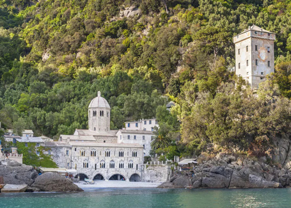 Abbazia di San Fruttuoso-Camogi (ph.Fondoambiente.it)