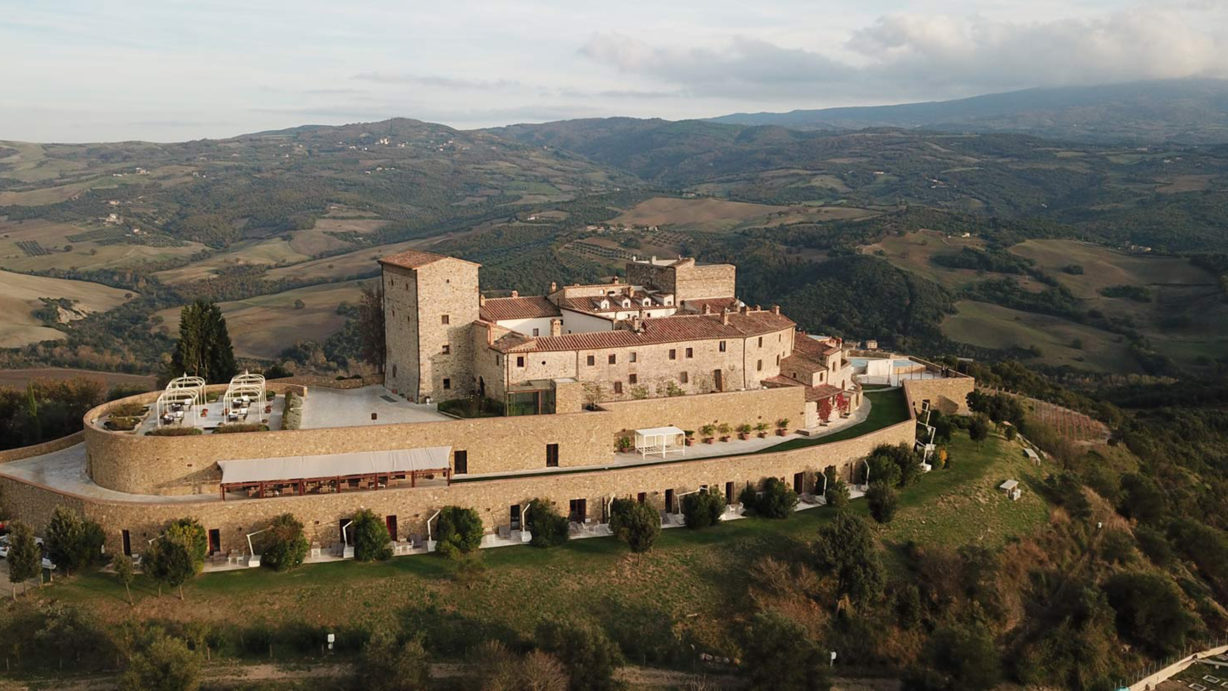 Castello di Velona l’essenza dell’ospitalità toscana | TerreIncognite ...