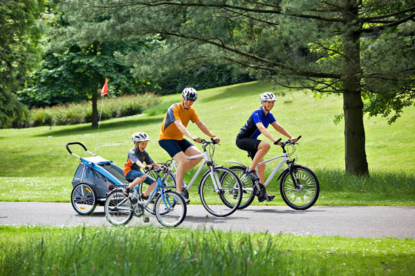 Famiglia in bici