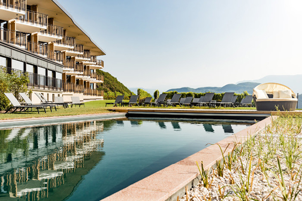  La piscina naturale dell'Hotel Plattenhof