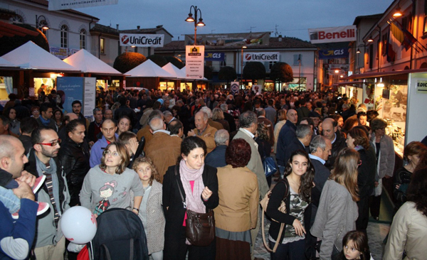 Stand Tartufai Piazza Mattei 