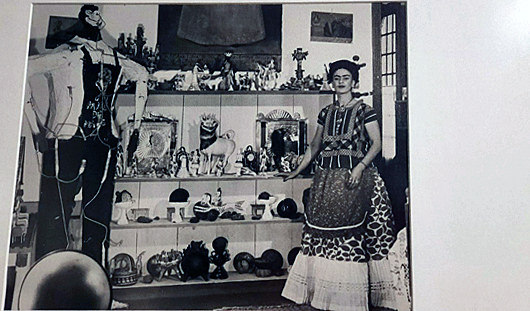 1940 Frida con abito tehuana