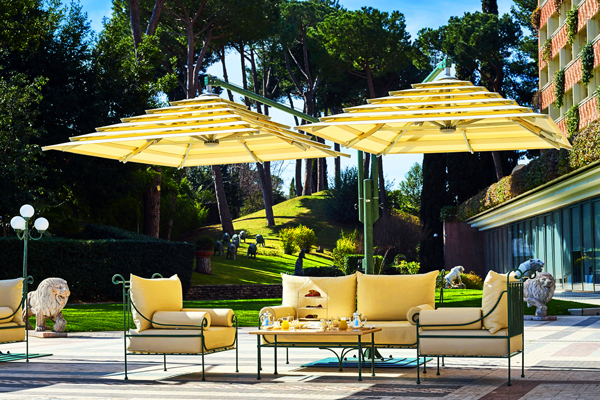  Particolare del Tiepolo Lounge & Terrace dell'Hotel Rome Cavalieri