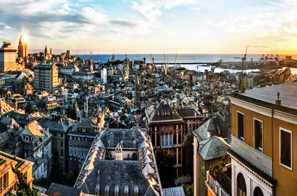  Vista di Genova (Foto-Turismo Culturale Italiano)