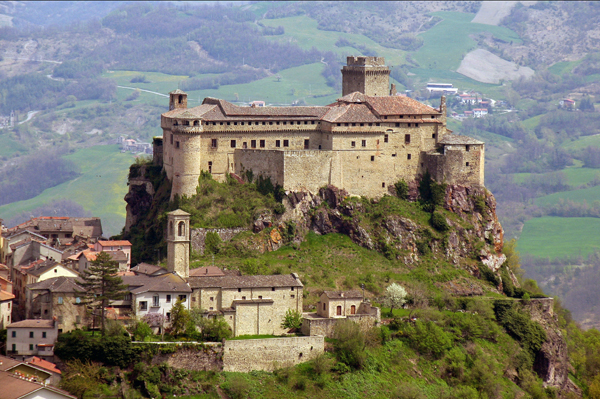  Castello di Bardi_Wikimedia