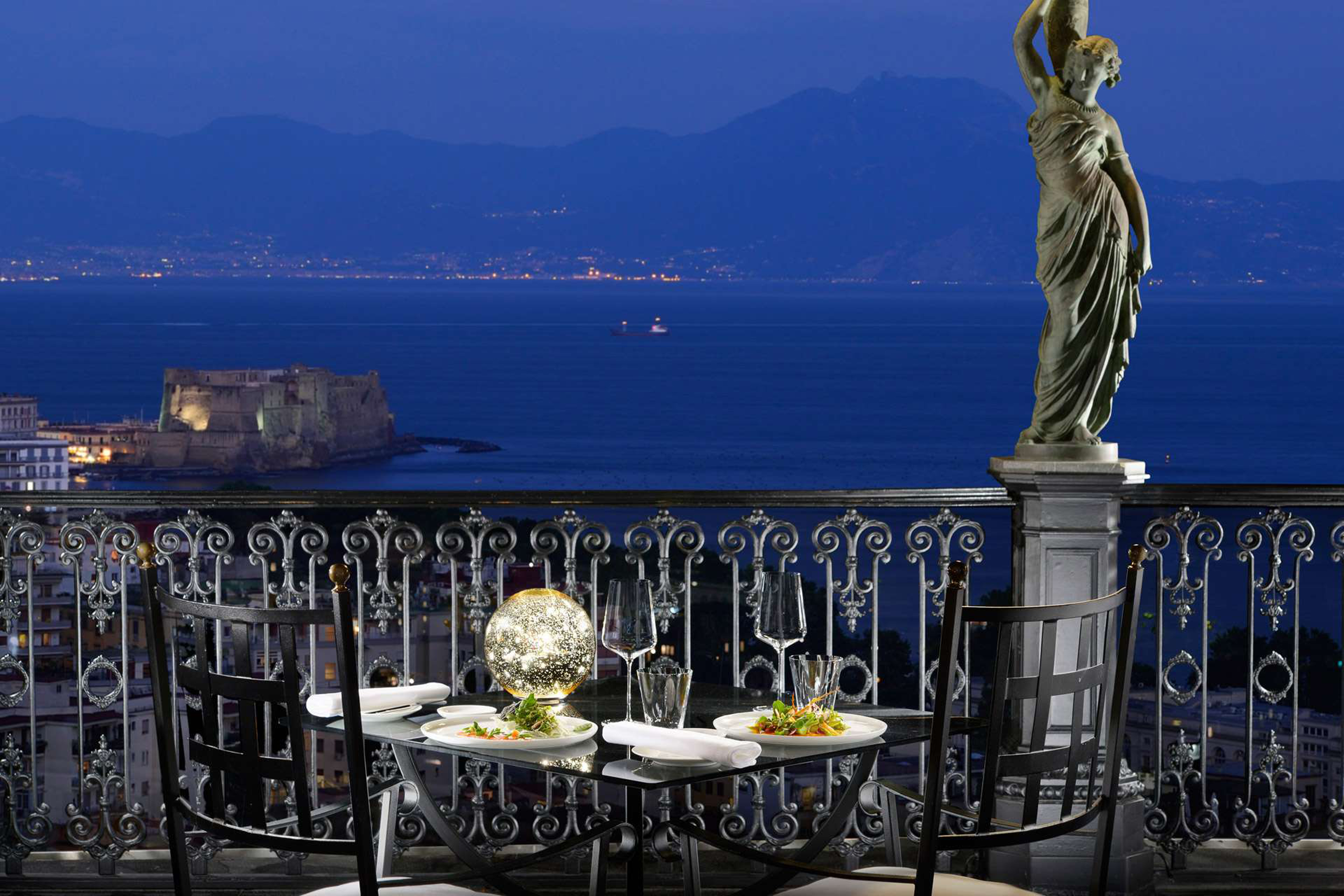 APERTURA Grand-Hotel-Parker-s-Napoli-RESTAURANT-GEORGE