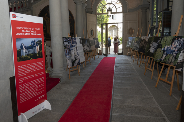  Firenze - La mostra di Alex MacLean.