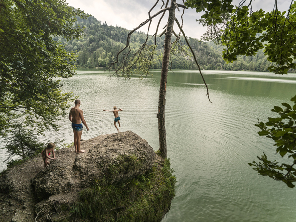  Familie_Badesee_Hechtsee_Kufstein(c)LOEWENZAHM (4)