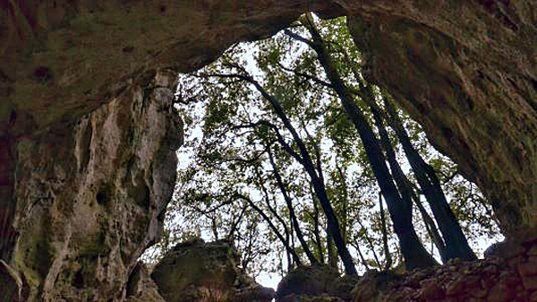  Ingresso della Grotta della Pollera (Alessandra Consonni)