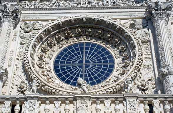 Lecce, Rosone della basilica di Santa Croce, particolare