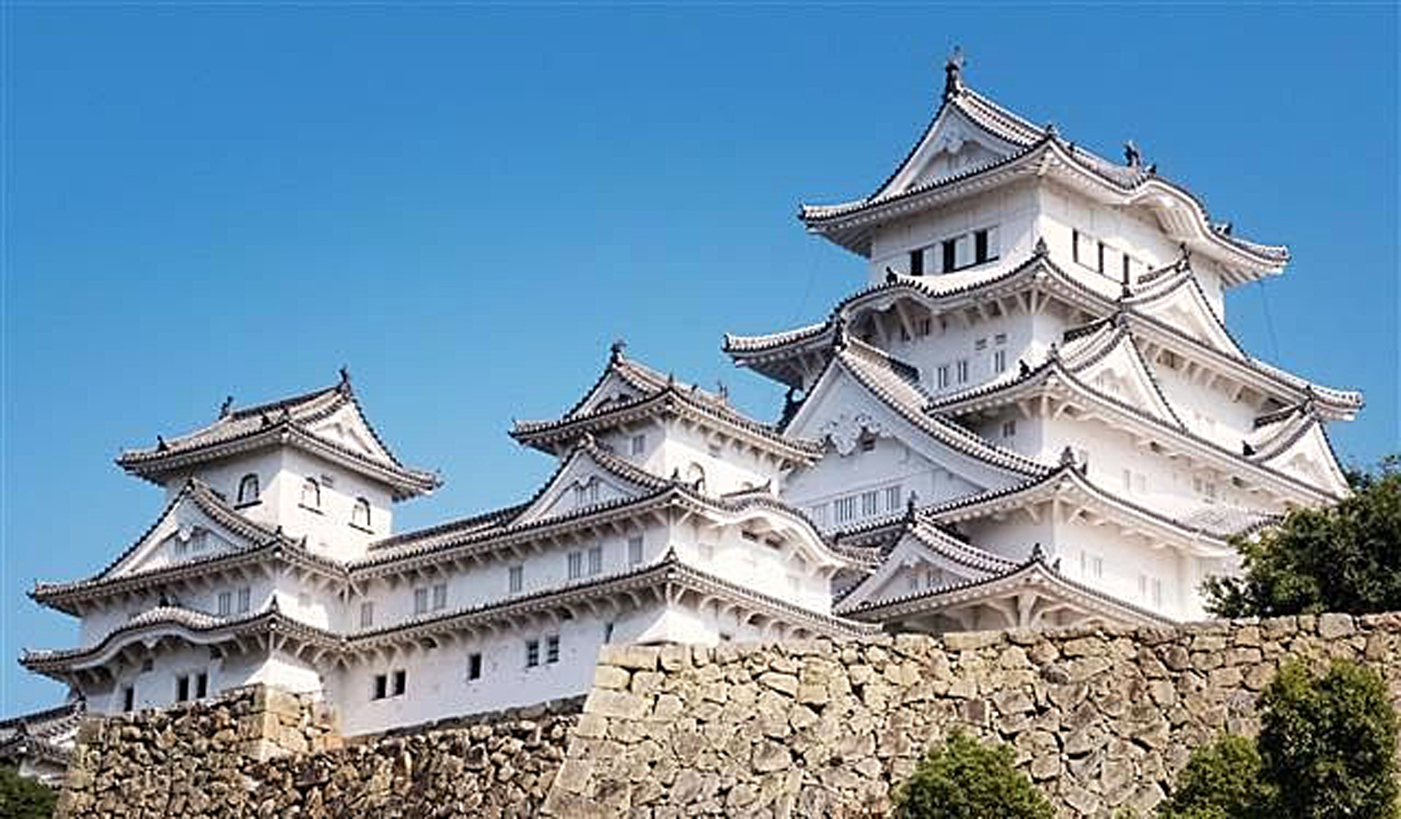COPERTINA CASTELLO DI AKO