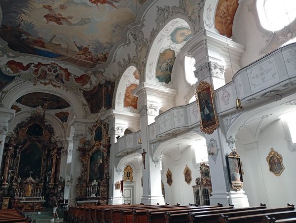 Lindau,interno barocco della cattedrale cattolica