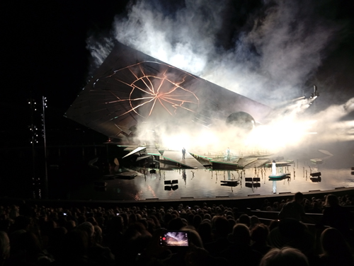 Bregenz,23.08.2026,La suggestiva scenografia di Michieletto per la Traviata