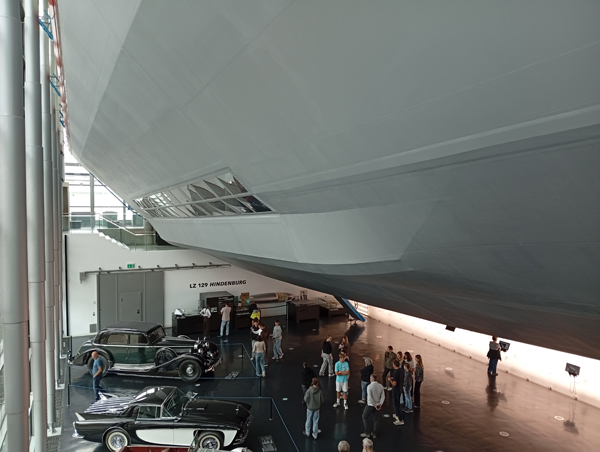 Friedrichshafen, il dirigibile ricostruito nel Museo Zeppelin