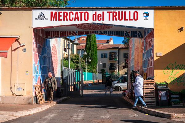Mercato del Trullo (Ph. Emidio Vallorani)