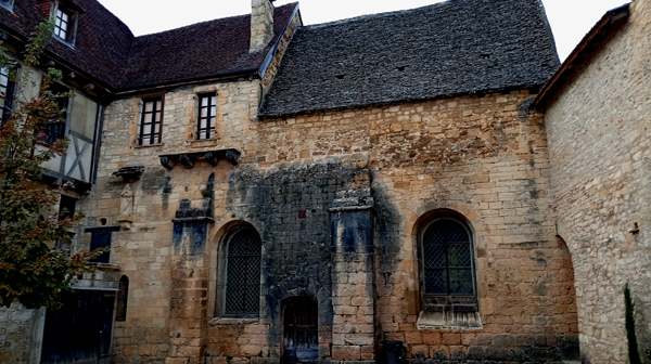 I colori di Sarlat, pietre color miele e color grigio